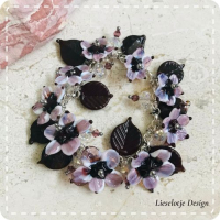 Oud-roze-bruine bloem armband (lampwork)