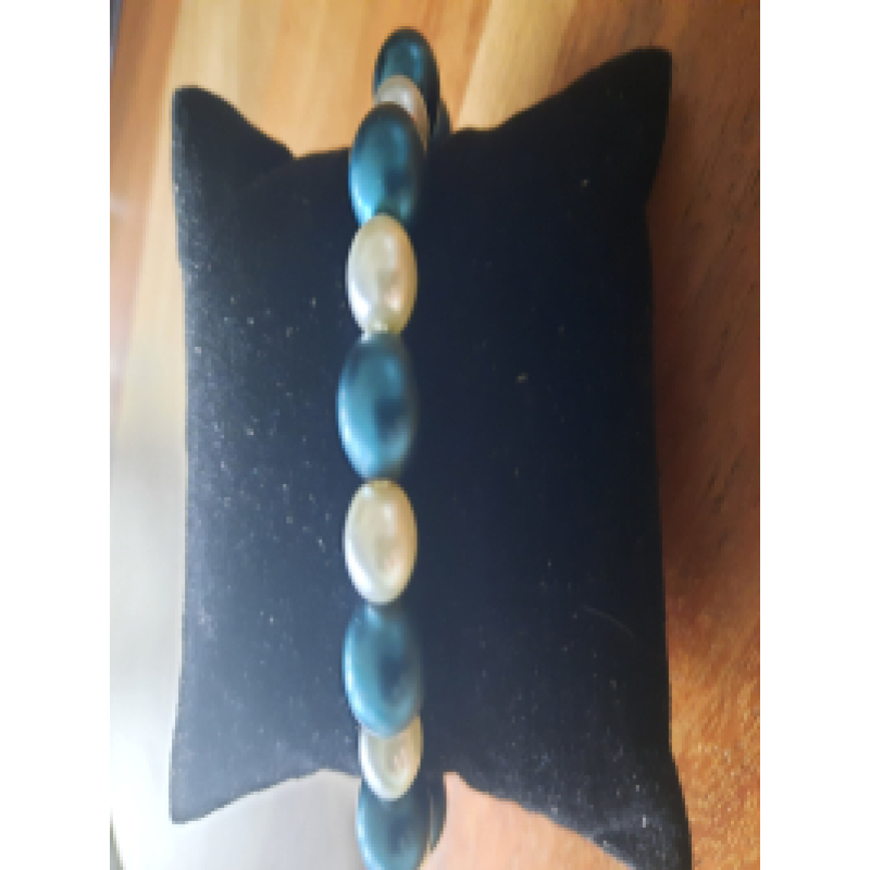 Kralenarmband turquise/wit