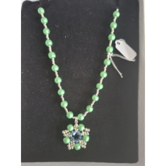 Kralenketting dames met groene glasparels, blauwe bicons en zilveren miuyki kralen