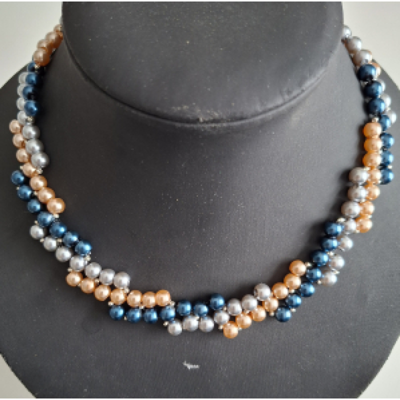 Kralenketting dames met 3 kleuren glaskralen met zilveren sluiting