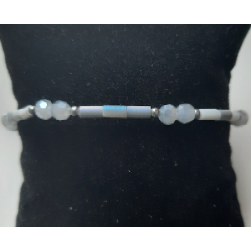 Kralenarmband dames blauw/grijs 2 rond, 3 langwerpig, 1 zilver