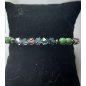 Kralenarmband dames groen met 6 bicones