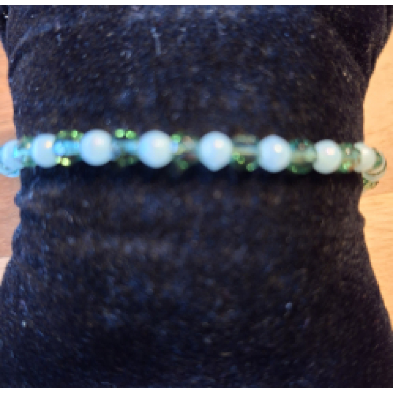 Kralenarmband 1 groen, 1 doorzichtig groen