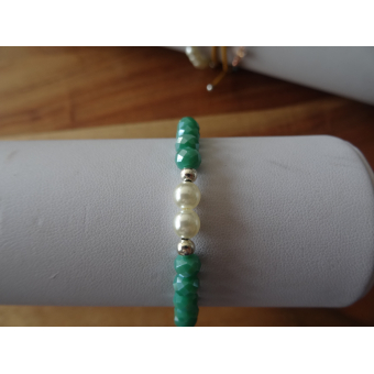 Kralenarmband dames groen met 2 witte parels