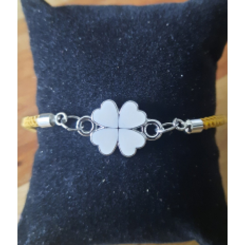 Armband Dames Gevlochten Nylon Koord Verstelbaar (22 cm) honingkleur met witte klaver