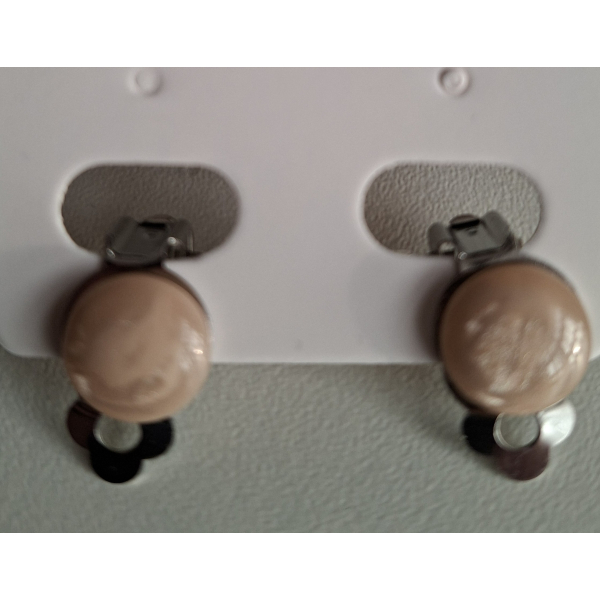 Clipoorbellen  rvs zilverkleur- beige cabochon