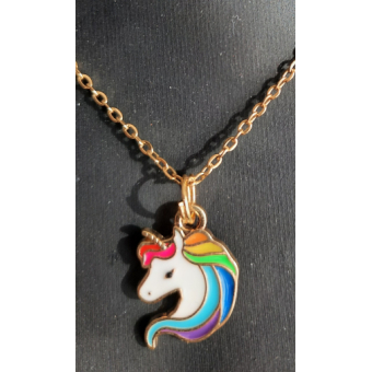 Kinderketting goudkleur met als hanger een eenhoorn in blauw/paars