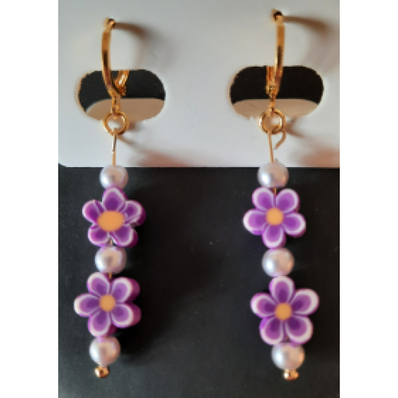Oorbellen met 2 bloemkralen in paars
