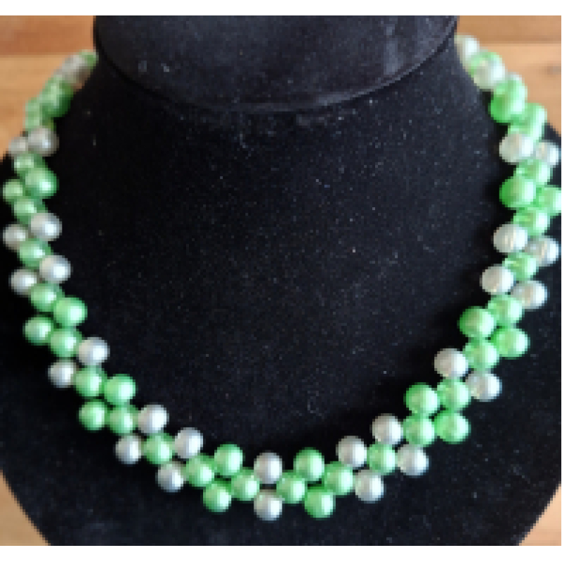 Kralenketting dames met groen en grijze glaskralen 