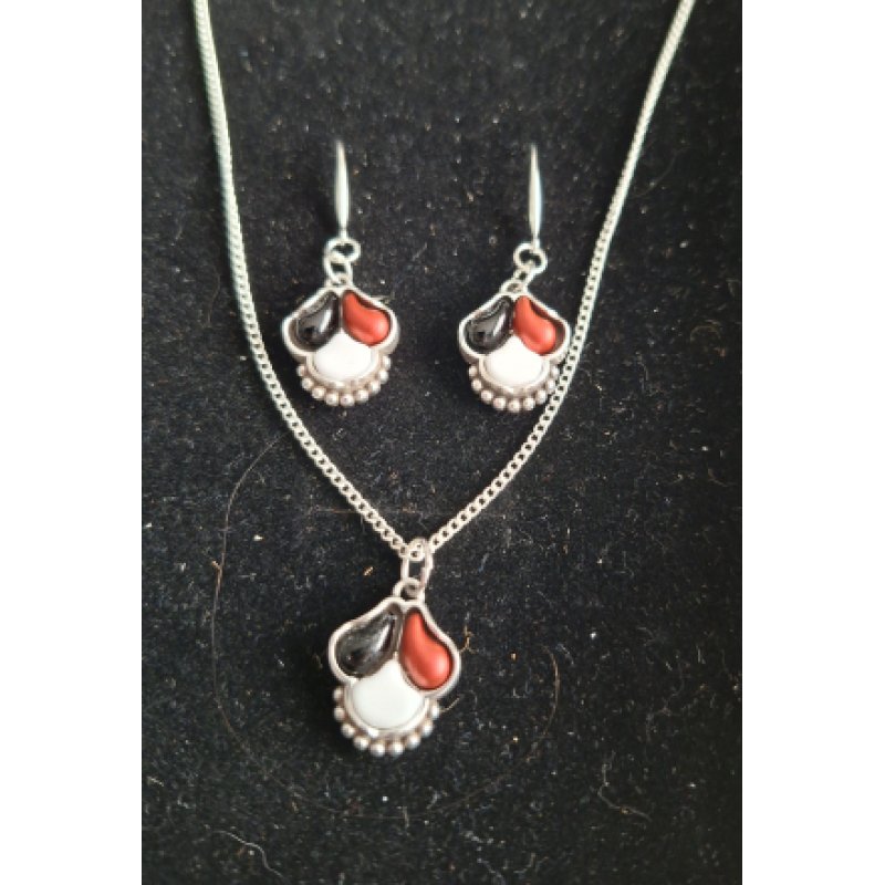Sieraden setje met ketting en oorbellen (zilver) met rood zwart en wit