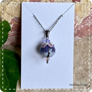 Dahliahanger paars/roze van glas met ketting (lampwork)