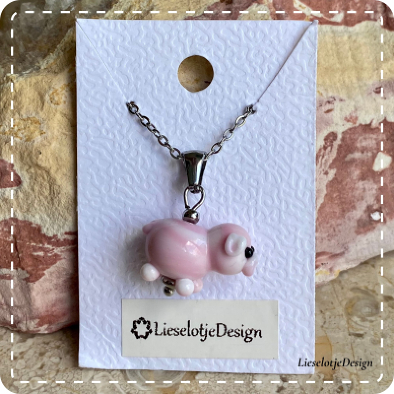 Hanger biggetje van glas met ketting (lampwork)