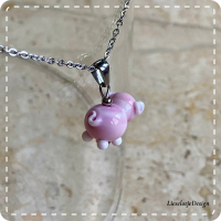 Hanger biggetje van glas met ketting (lampwork)