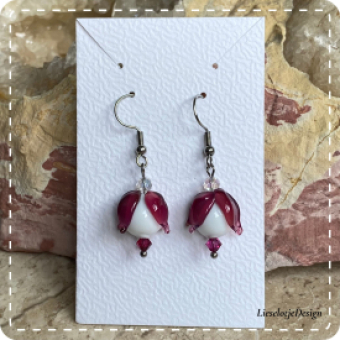 Tranend hartje oorbel (fuchsia) van glas (lampwork)