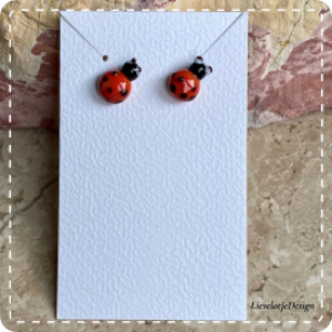 Lieveheersbeestje oorknopjes van glas (lampwork)