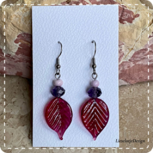 Blad oorbel fuchsia (lampwork)