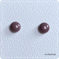 Paarse oorknopjes van glas (lampwork)