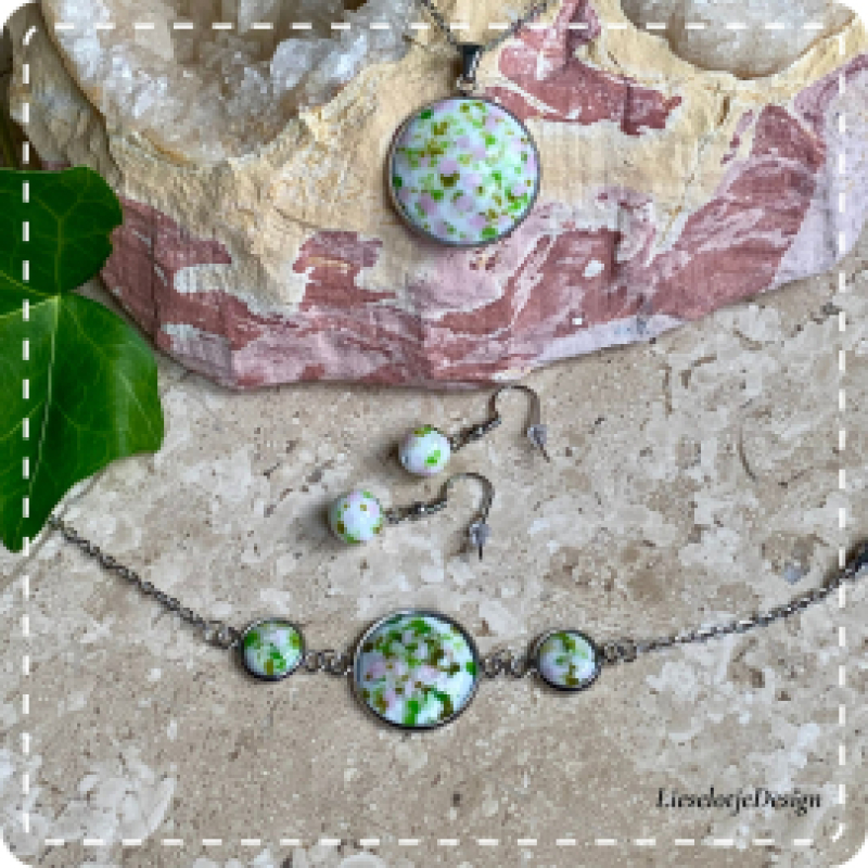 Cabochon sieradenset roze/groen tinten (ketting+armband+oorbellen lampwork)
