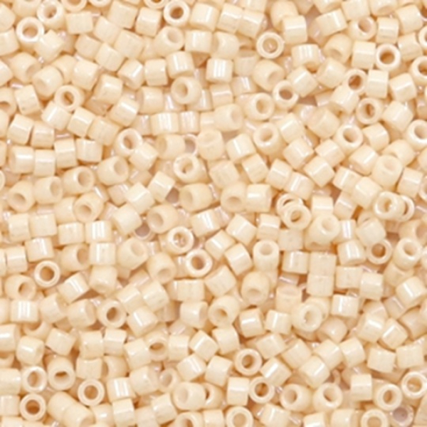 miyuki delica's 11/0 - ceylon antique beige 204 (5 gram ± 1000stuks)