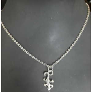 Ketting met hanger: salamander