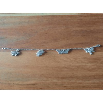 Armband met 4 bedels 16cm