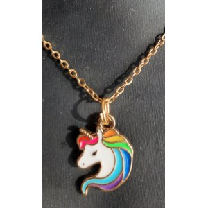 Kinderketting goudkleur met als hanger een eenhoorn in blauw/paars