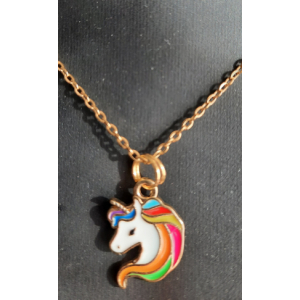 Kinderketting goudkleur met als hanger een eenhoorn in oranje rose groen