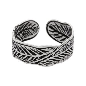 Zilveren teenring, geoxideerd met bladpatroon